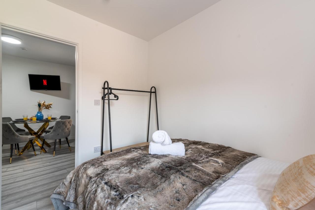 Exquisite Cardiff Apartments- With Garden Lounge & Games Room Zewnętrze zdjęcie