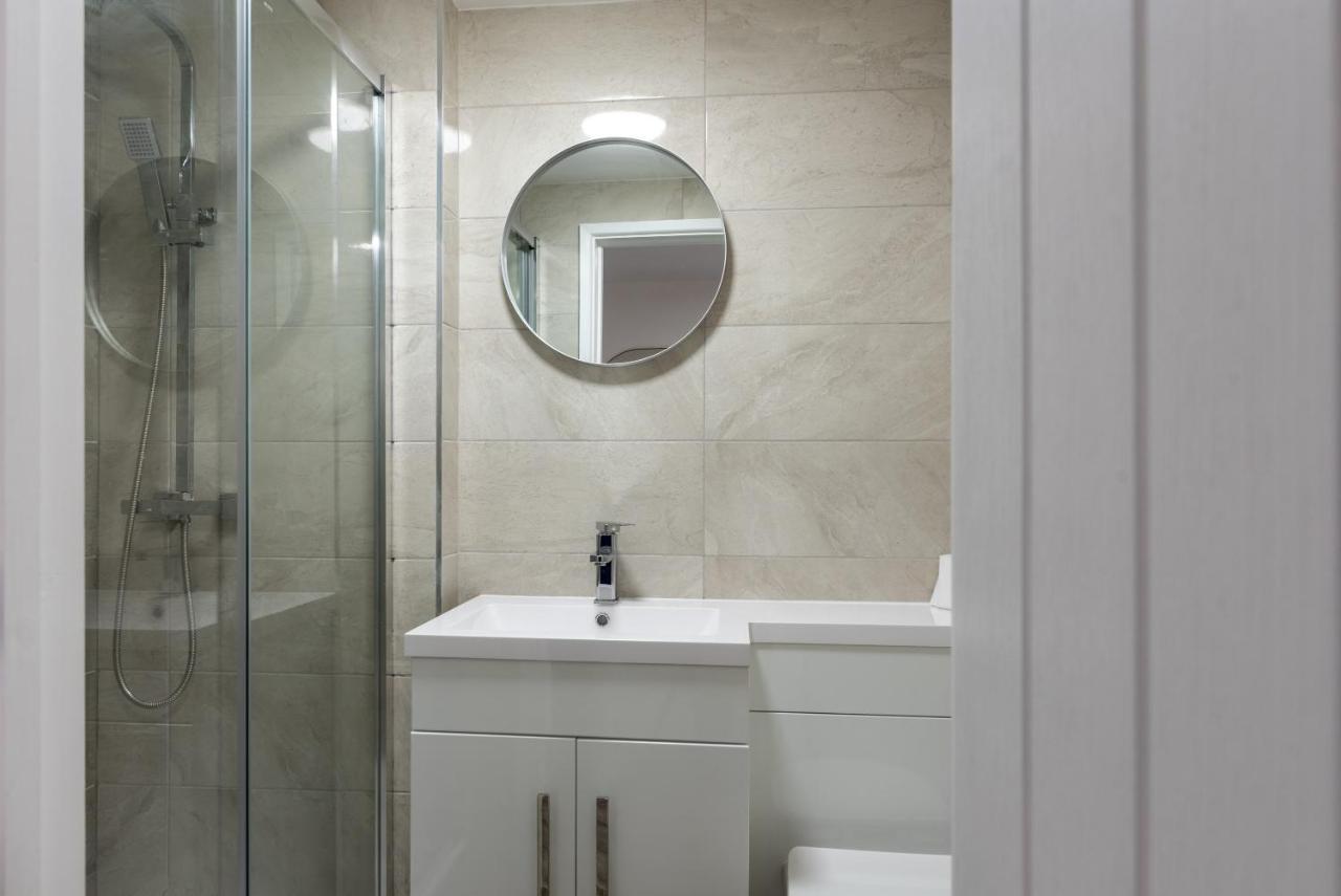 Exquisite Cardiff Apartments- With Garden Lounge & Games Room Zewnętrze zdjęcie