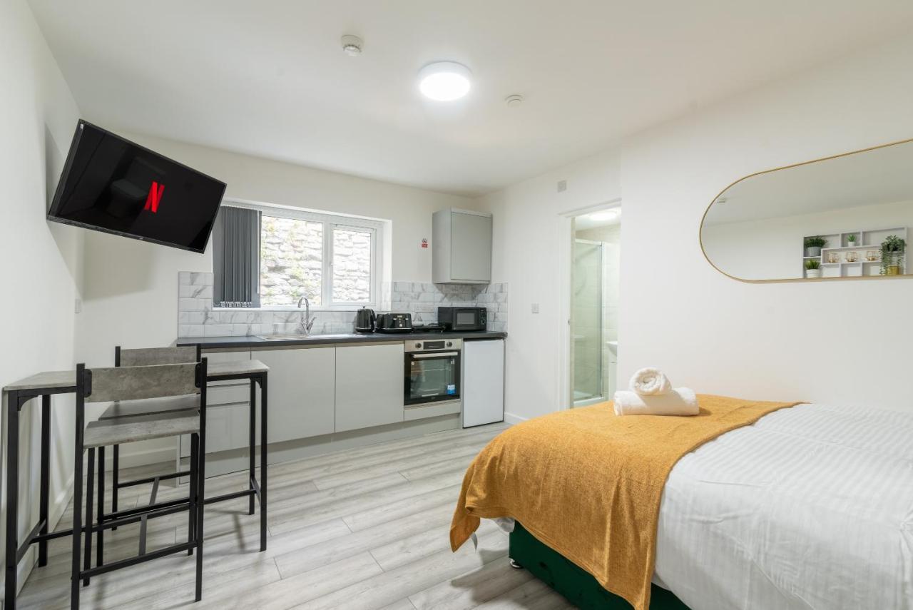 Exquisite Cardiff Apartments- With Garden Lounge & Games Room Zewnętrze zdjęcie